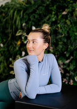 Load image into Gallery viewer, Slim Zip Top