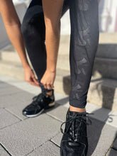 Load image into Gallery viewer, Camo Leggings