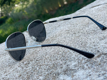 Load image into Gallery viewer, Iconic Sunglasses
